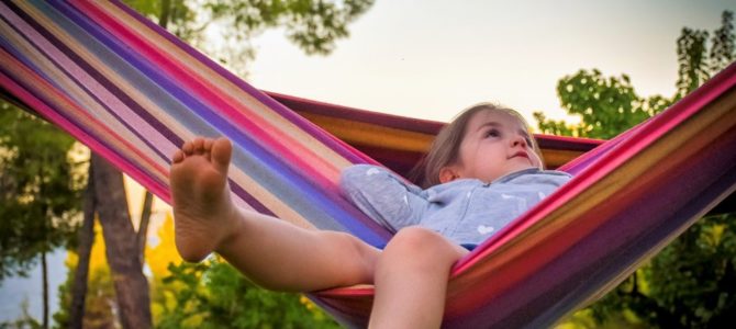 Äventyr eller hemmamys med hängmatta Äventyr eller hemmamys med hängmatta